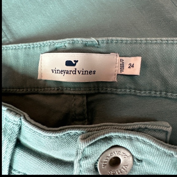 Vineyard Vines Jamie High-Rise Garment-Dyed Jeans - Picture 10 of 12